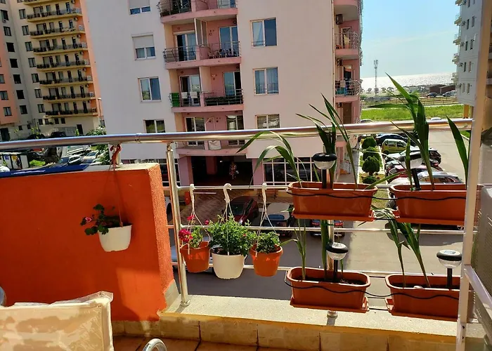 Melly's Summerland Mamaia