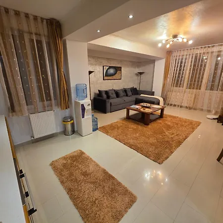 Melly's Summerland Mamaia